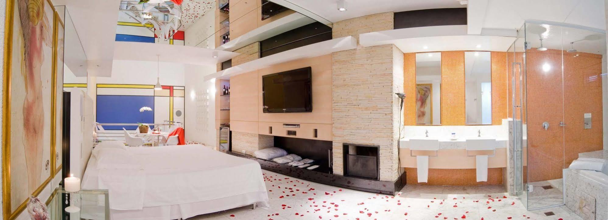 Motel Acqua (Adults Only) Curitiba Luaran gambar